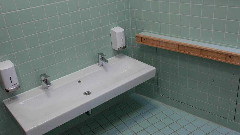 Neue sanitäre Einrichtungen